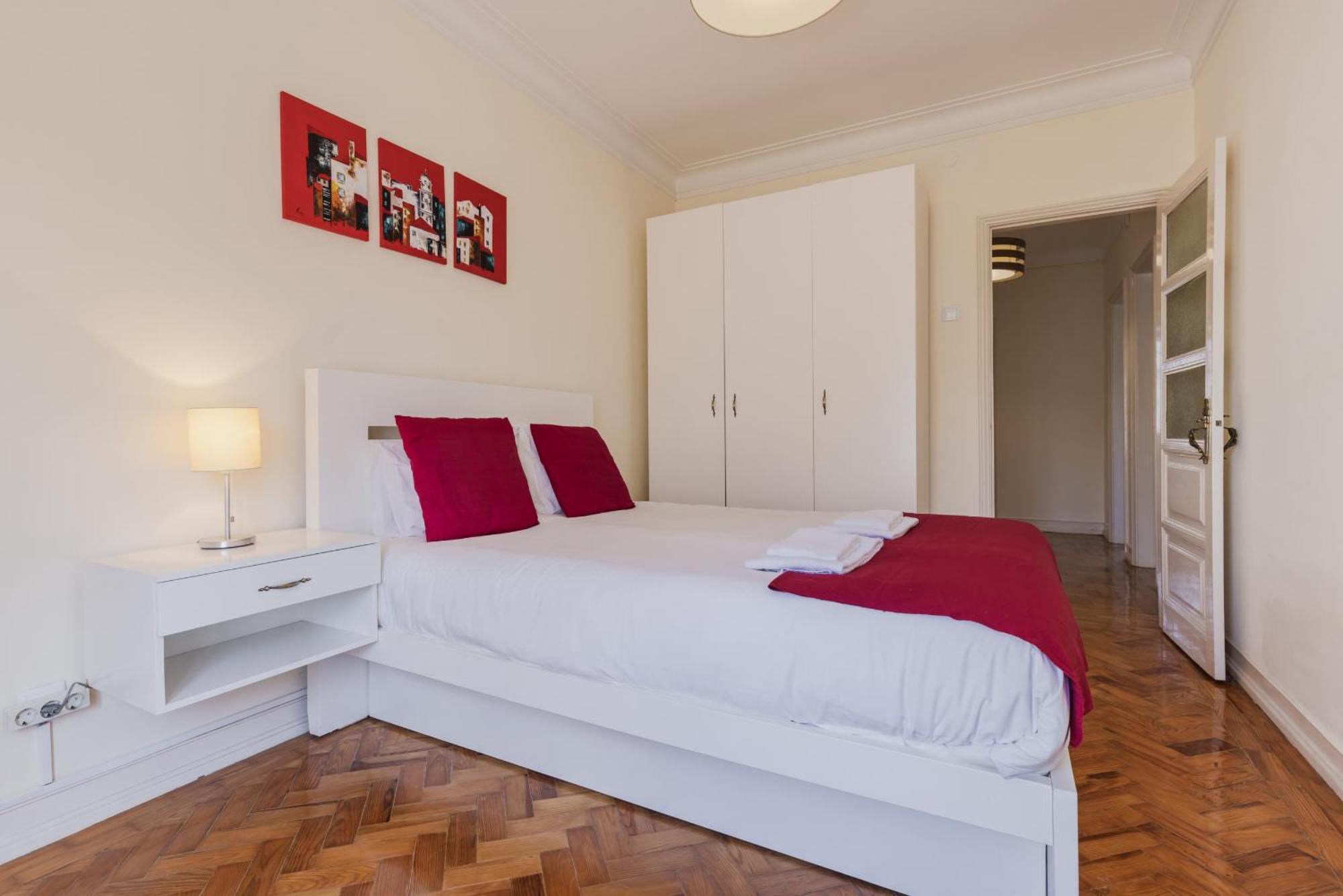 Joao Azevedo Coutinho Apartment
